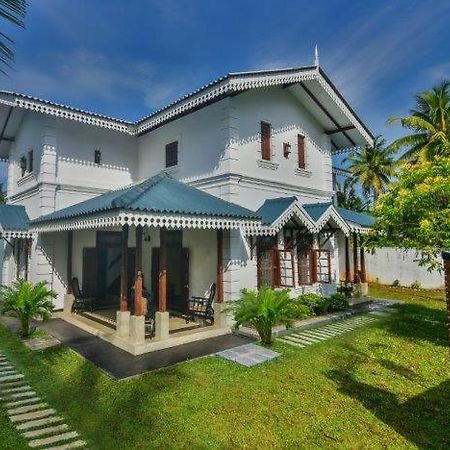 Headman House Antique Villa - A Seaside Royal Stay อาฮานกามา ภายนอก รูปภาพ