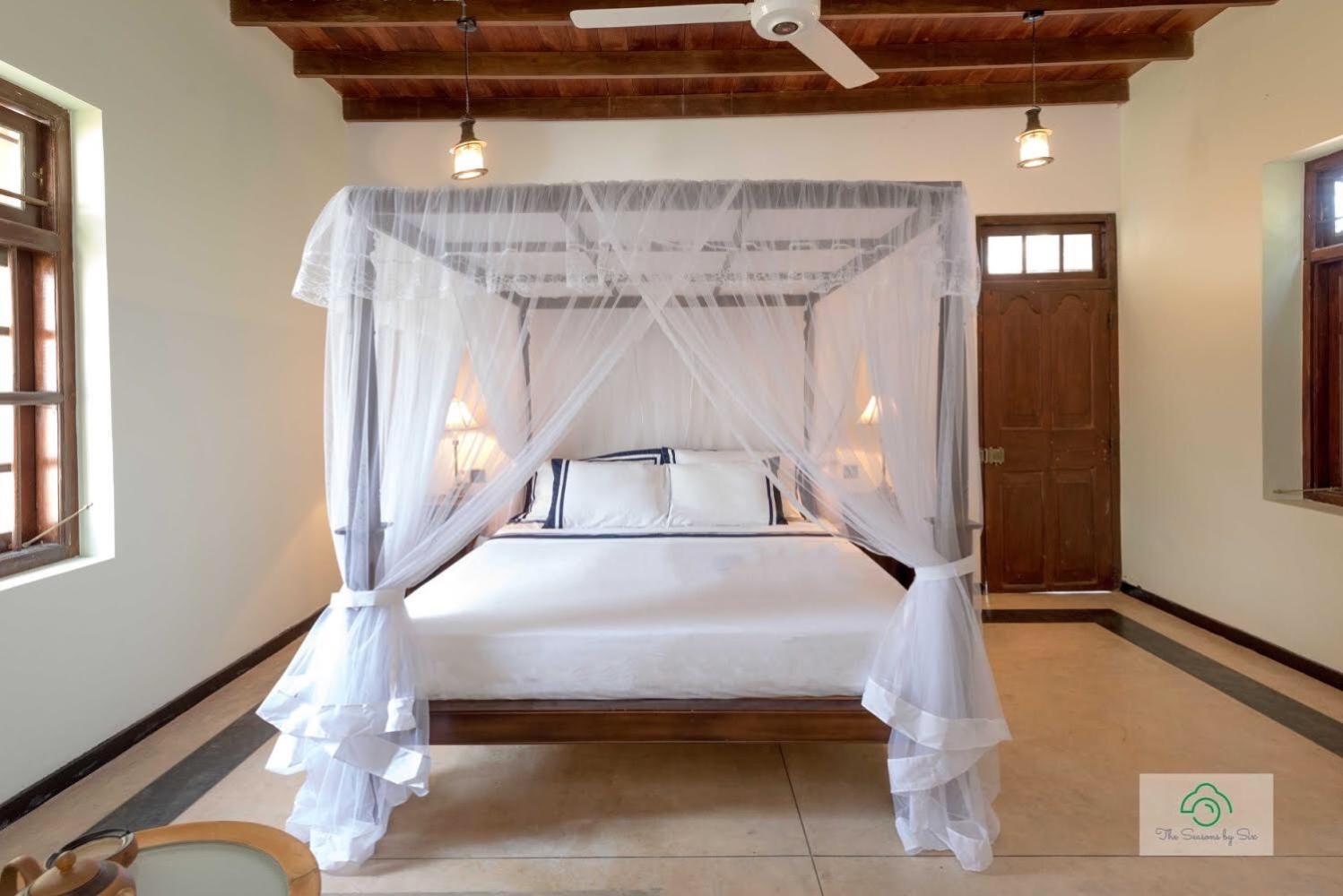 Headman House Antique Villa - A Seaside Royal Stay อาฮานกามา ภายนอก รูปภาพ