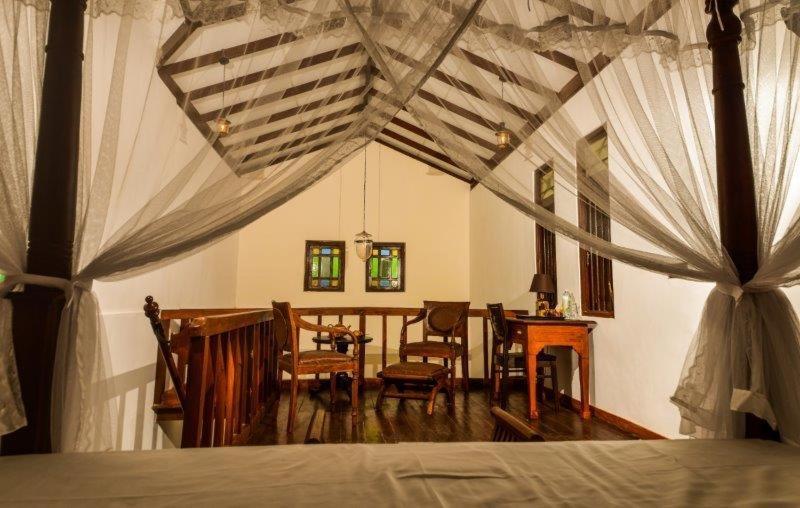 Headman House Antique Villa - A Seaside Royal Stay อาฮานกามา ภายนอก รูปภาพ