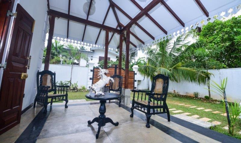 Headman House Antique Villa - A Seaside Royal Stay อาฮานกามา ภายนอก รูปภาพ