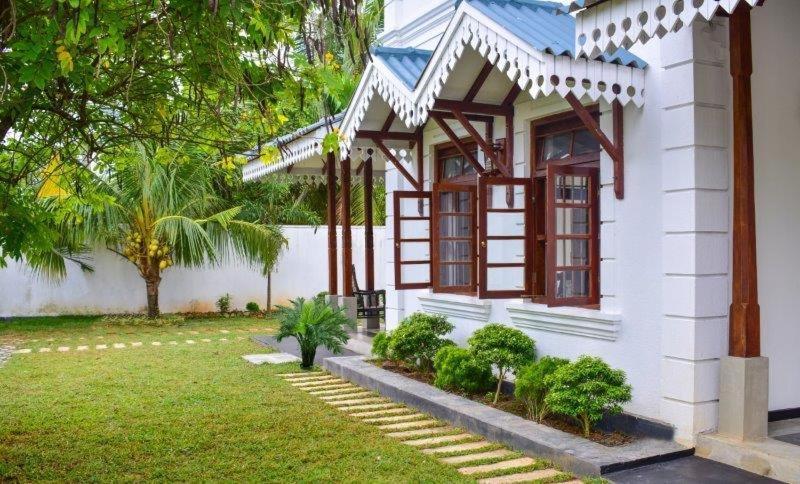 Headman House Antique Villa - A Seaside Royal Stay อาฮานกามา ภายนอก รูปภาพ